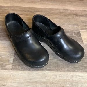 Sanità The Original Danish Clog Solid Black Leather